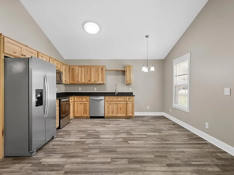 113 Bearden Rd — Photo 4