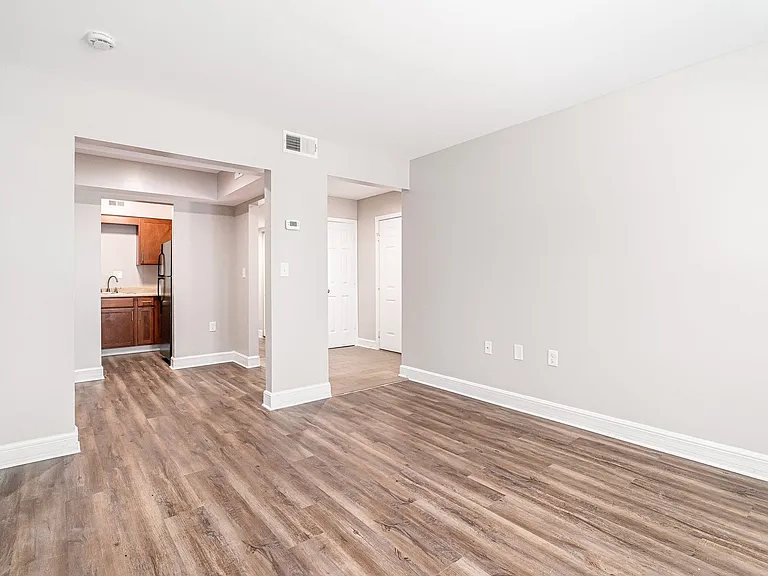 Station House Apartments — Photo 12