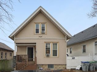 327 W Orchard St, Milwaukee, WI 53204