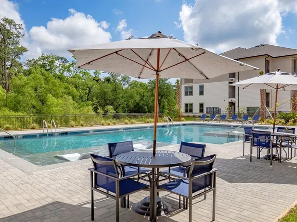 2501 Bienville Blvd #126, Ocean Springs, MS 39564