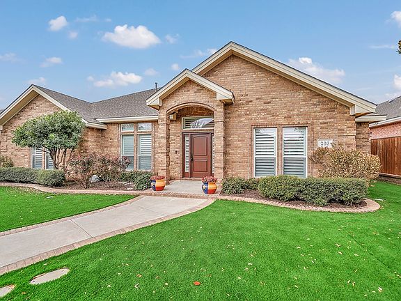 4th image of 203 Skywood Cir