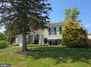 3911 Sandra Dr, York, PA 17402