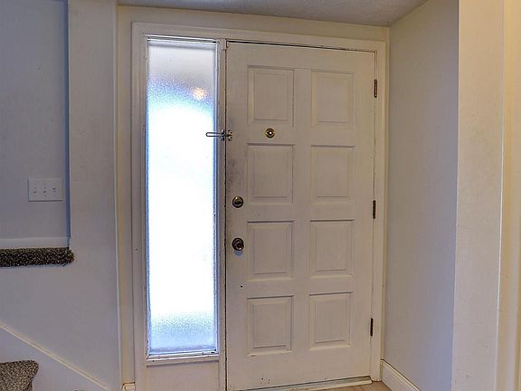 3rd image of 2734 N 120th Ave