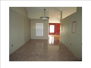 3rd image of 805 Marquis Ct