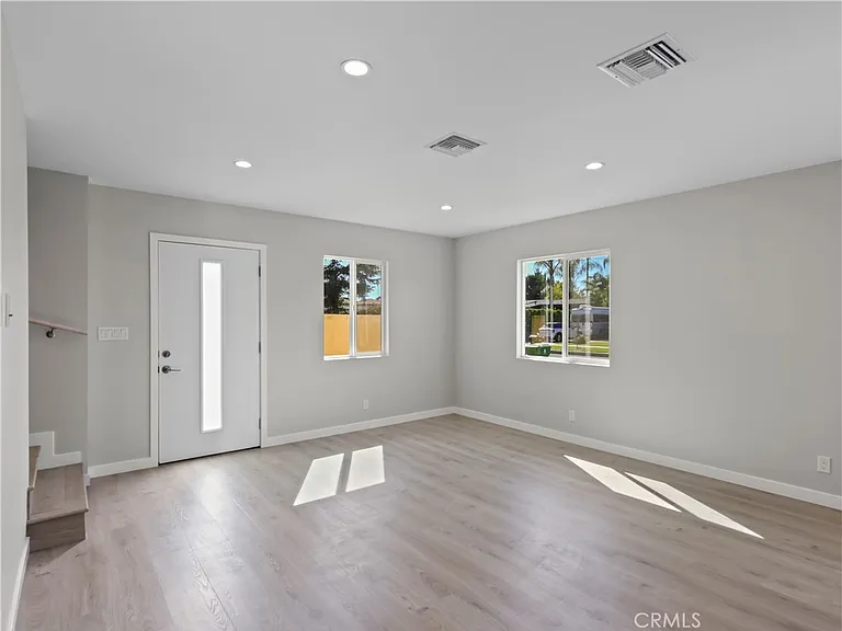 7318 Leescott Ave — Photo 5