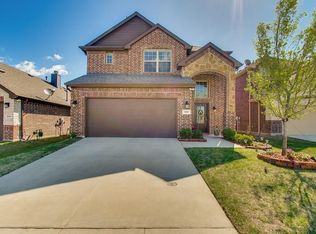 208 Black Bear Dr, McKinney, TX 75071