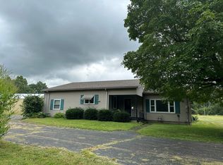 186 W Trestle Rd, Veedersburg, IN 47987