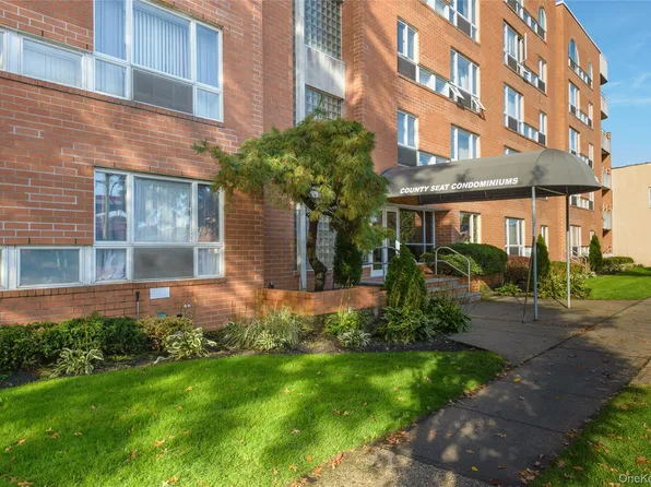 205 Mineola Blvd APT 3G, Mineola, NY 11501