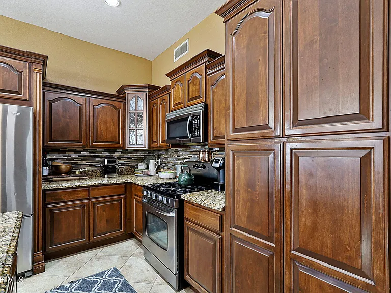 11608 Saint Thomas Way — Photo 12