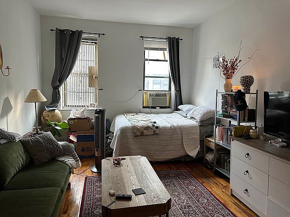 2nd image of 413 E 82nd St APT 5D
