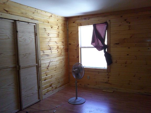 3rd image of 2700 E Gladys St