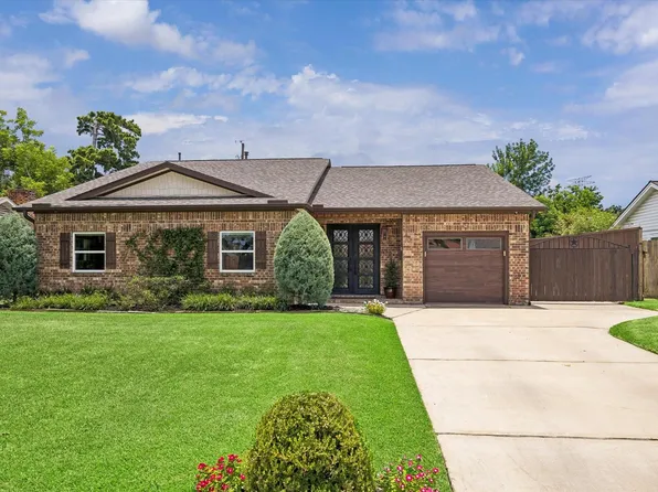 4211 Marlborough Dr, Houston, TX 77092