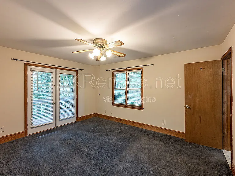 425 Ansley St — Photo 13