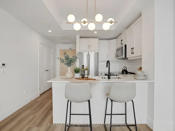 60 Charles St W #1904, Kitchener, ON N2G 0C9