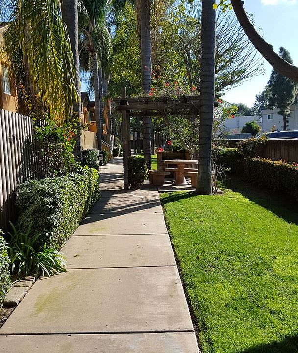 1st image of 1377 Oakdale Ave APT 16