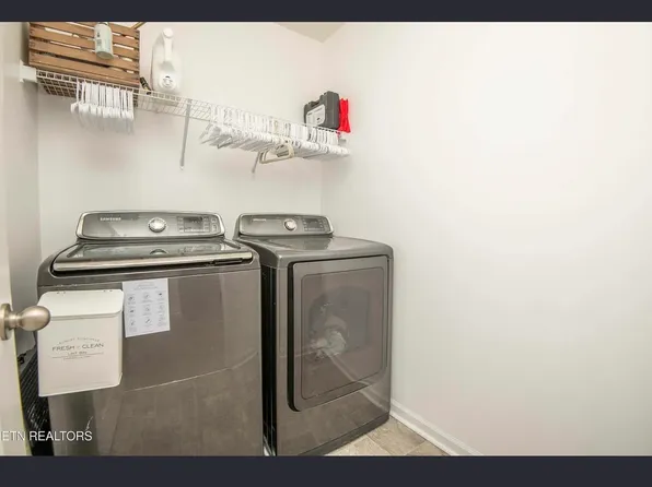 6822 Tall Shadow Ln, Knoxville, TN 37938