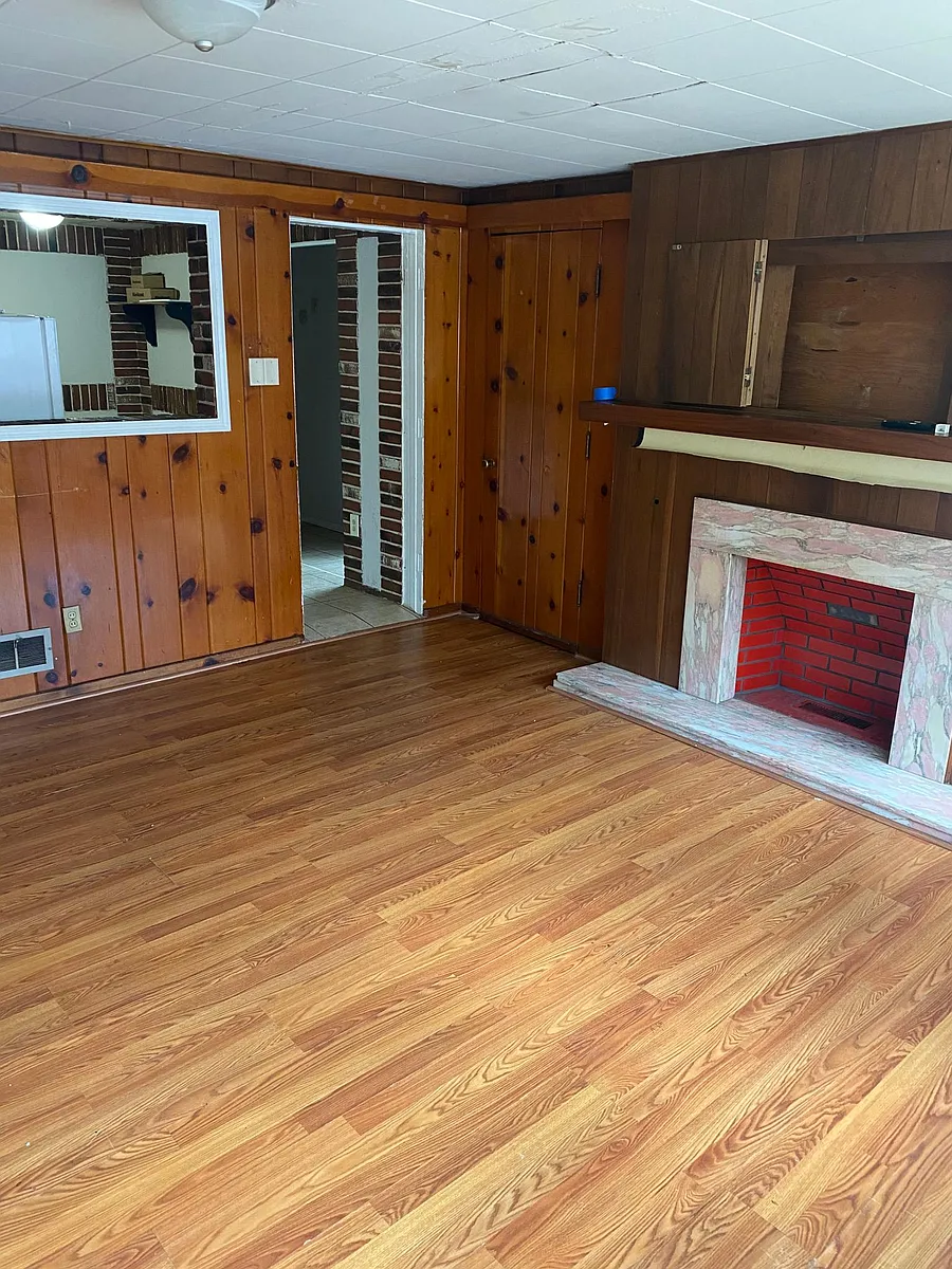 Building Photo - 1811 W Liberty Ave #8