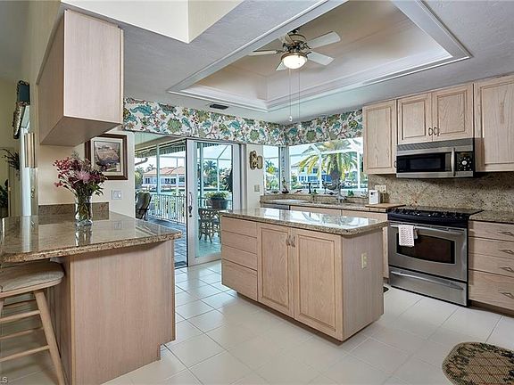 5th image of 444 Driftwood Ct
