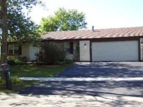 5308 Cinema Dr W, Hanover Park, IL 60133