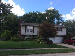 789 Cransberry Dr, Dayton, OH 45449