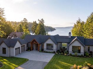 2839 Oceanside Ln, Mill Bay, BC V8H1E1