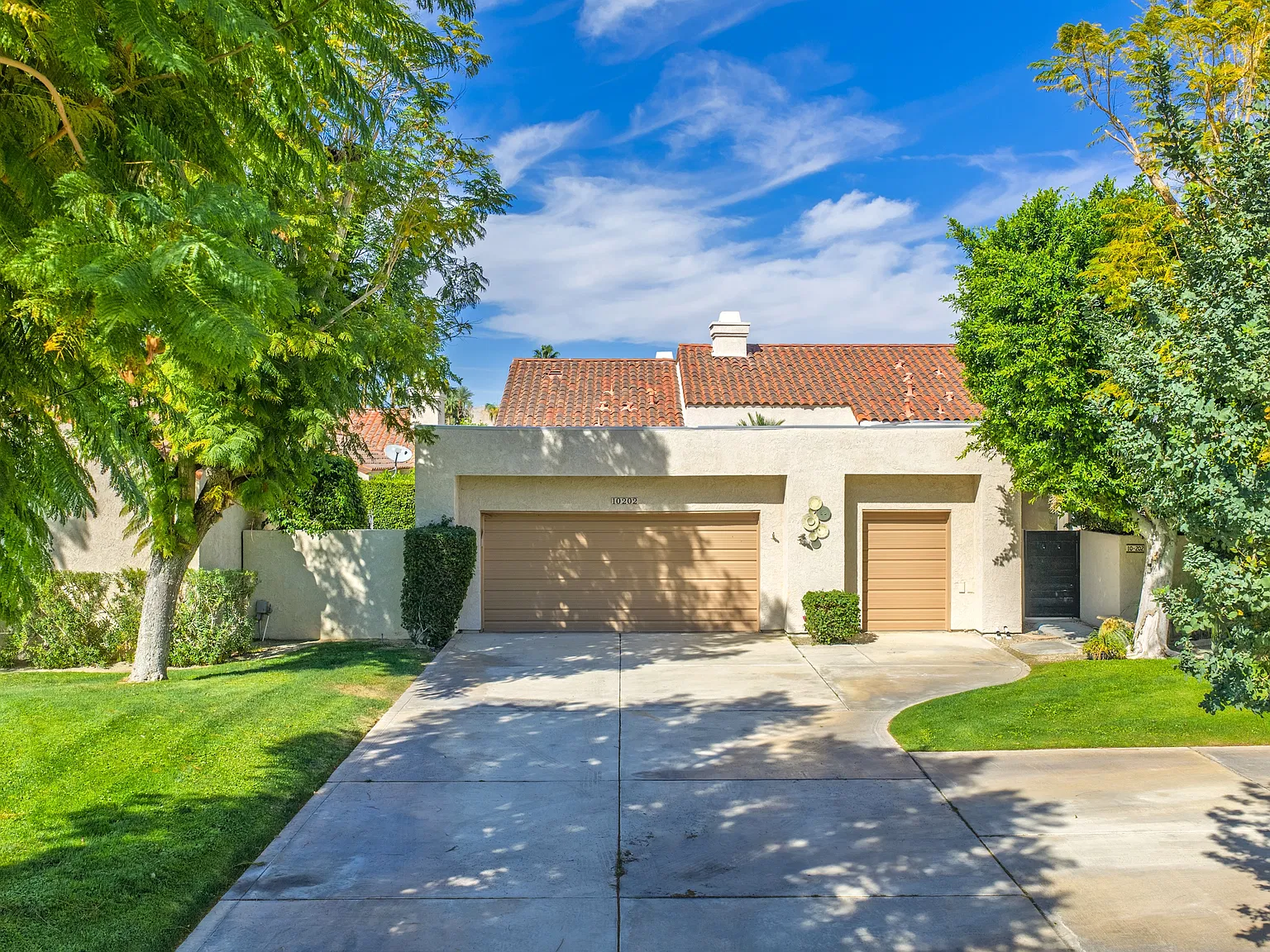 3 bed, 2751 sqft, $12,000 — Photo 1