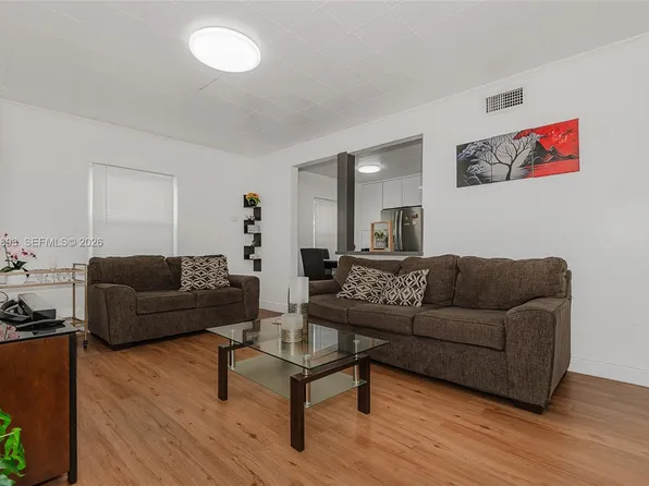367 E 46th St, Hialeah, FL 33013