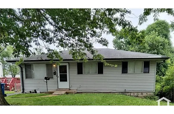 7343 Calvin Ave photo 1