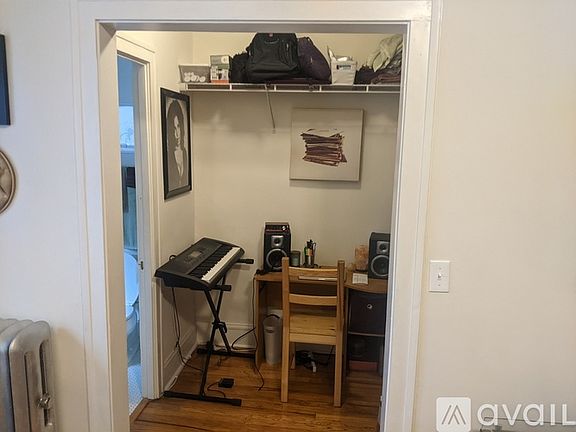 2nd image of 6439 N Newgard Ave #3C