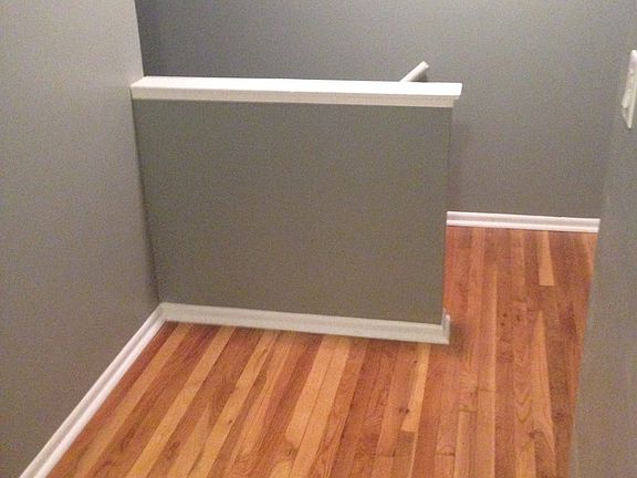 5th image of 2074 Essex Ct