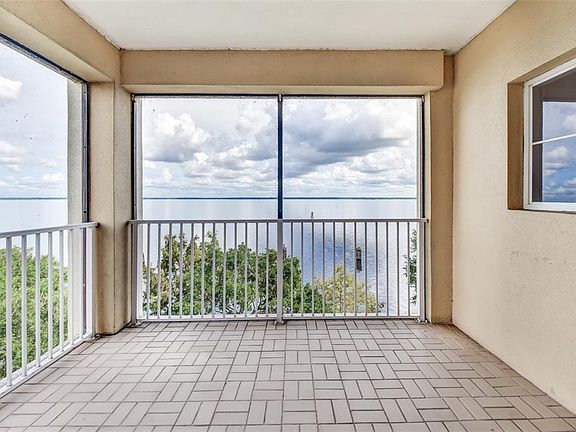 4th image of 225 Seminole Blvd #401