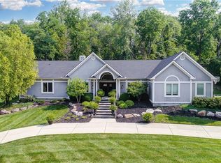 833 Grants Ridge Cir, Dayton, OH 45459
