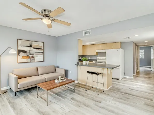 2912 E Columbus Dr Unit 2, Tampa, FL 33605