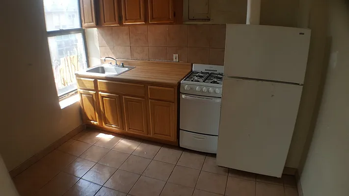 Rented by Bohemia Realty Group | media 5