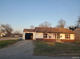 48 Louise Ln, Cahokia, IL
