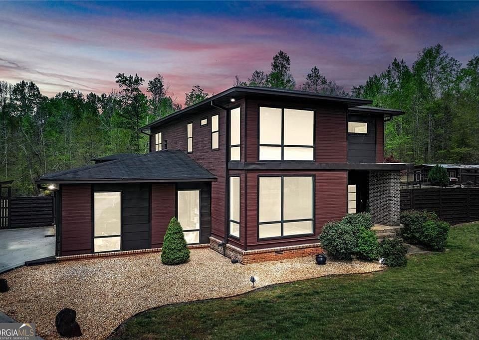 1st image of 641 Hunter Rd