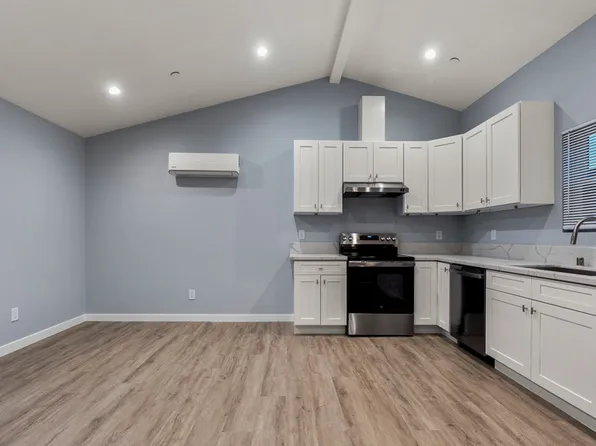 335 N Olive St, Orange, CA 92866