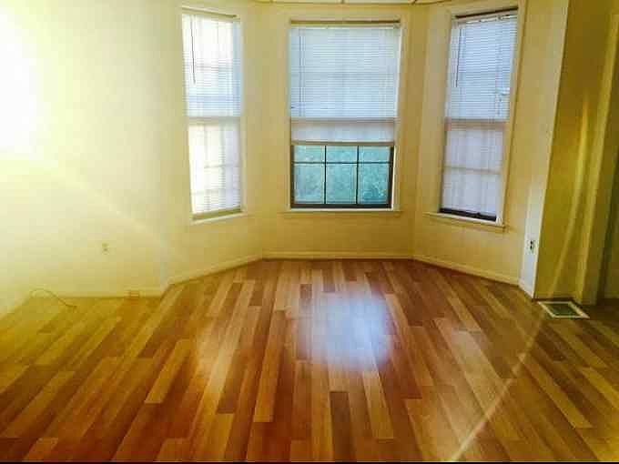 2nd image of 176 Prospect St