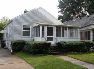 524 Camden Ave, Ferndale, MI 48220