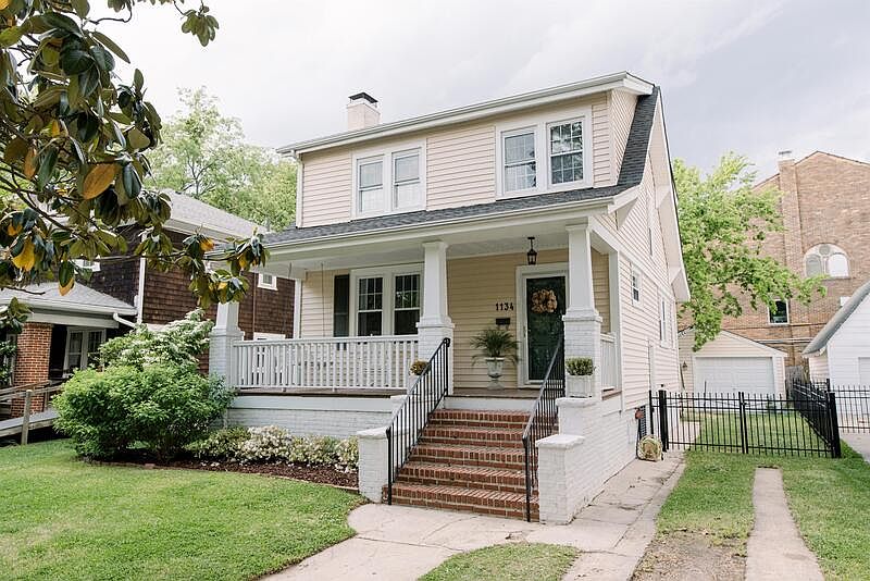 1st image of 1134 Larchmont Cres #1