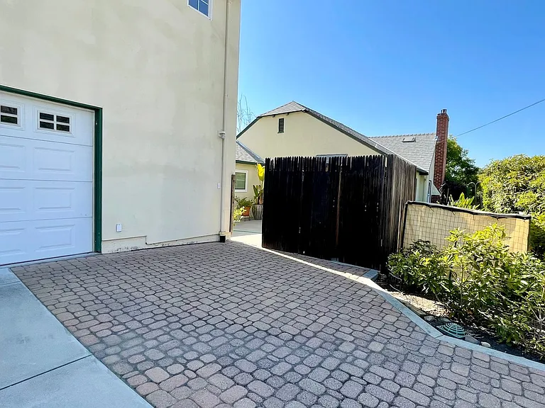 1491 Iris St — Photo 13