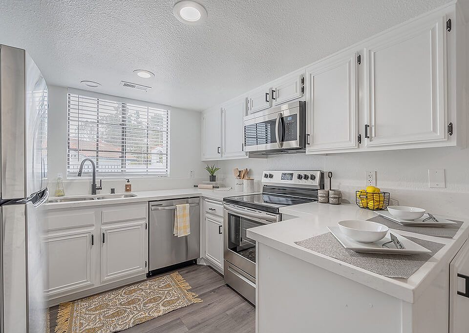 1st image of 1320 Via Terrassa #Vm0116