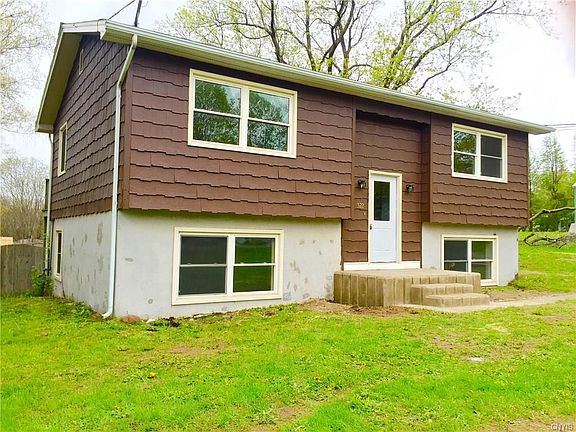 3rd image of 322A Ellisburg St
