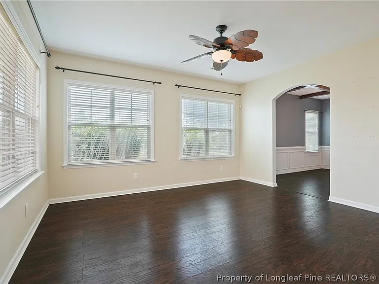 415 Highgrove Dr — Photo 25