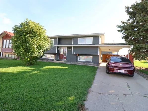 5905 W 57th St, Taber, AB T1G 1K1