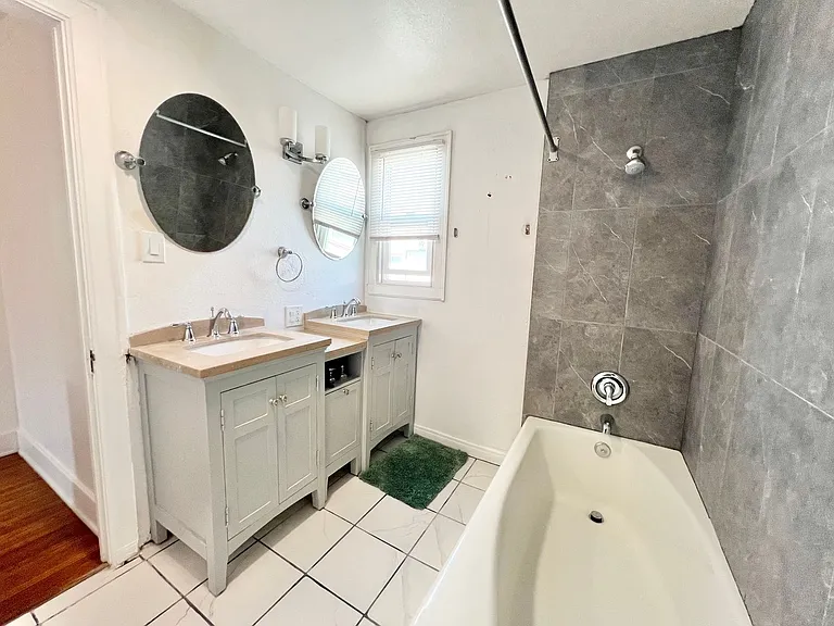 Stunning Ocean & Bay View Two-Story Home on the Long Beach Peninsula — Photo 38