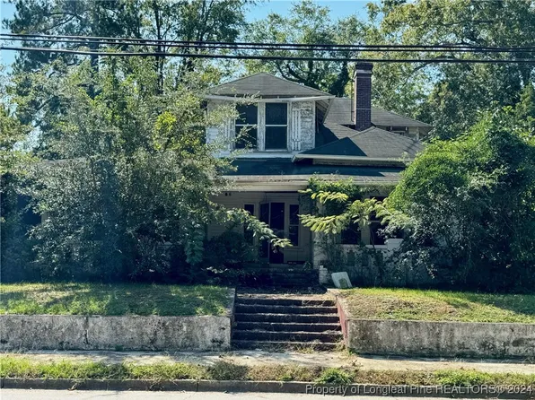 501 Iona St, Fairmont, NC 28340