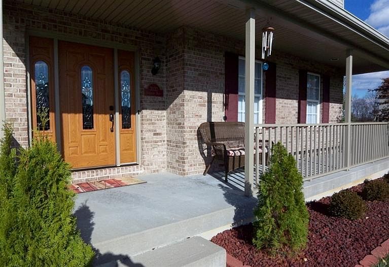 1st image of 3032 Foxhound Dr