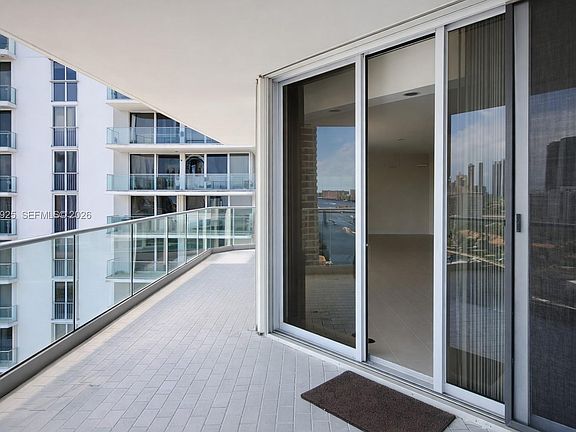 5th image of 19707 Turnberry Way APT 20G
