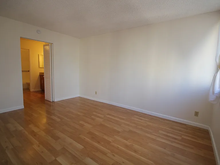 1255 Nuuanu Ave #1406 — Photo 8